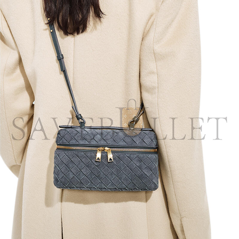 BOTTEGA VENETA BANG BANG 789109V6FQ14549 (22*12.5*5cm)